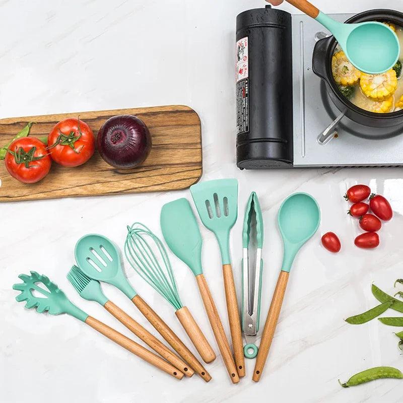 Conjunto Elegance de Utensílios de Cozinha em Silicone com Alça de Madeira